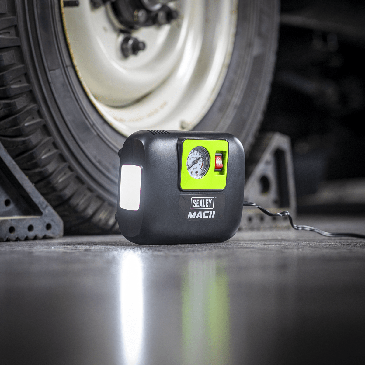 Sealey MAC11 Tyre Inflator with Worklight 12V - MAC11 - Sealey Tools UK - Trade Counter Direct