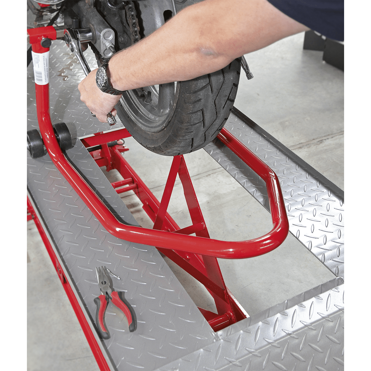 Sealey MC401 Motorcycle Lift 454kg Capacity Hydraulic - Motorcycle Lifts - SLY-8175 - Sealey Tools UK - Trade Counter Direct