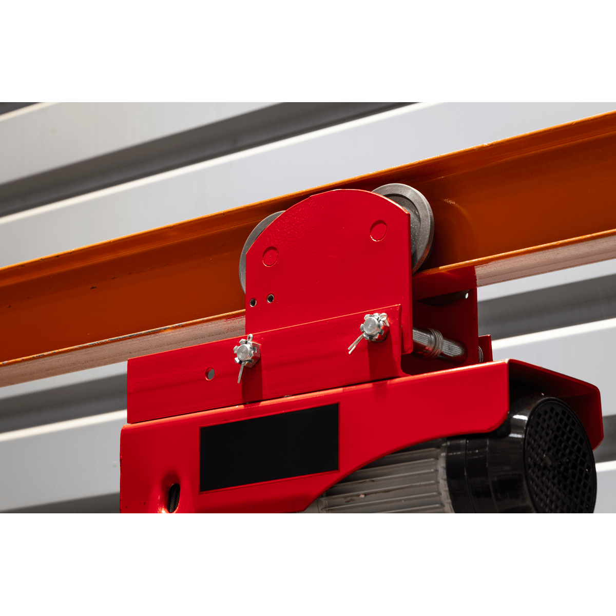 Sealey PHT1000 Manual Hoist Trolley 1000kg Capacity - PHT1000 - Sealey Tools UK - Trade Counter Direct