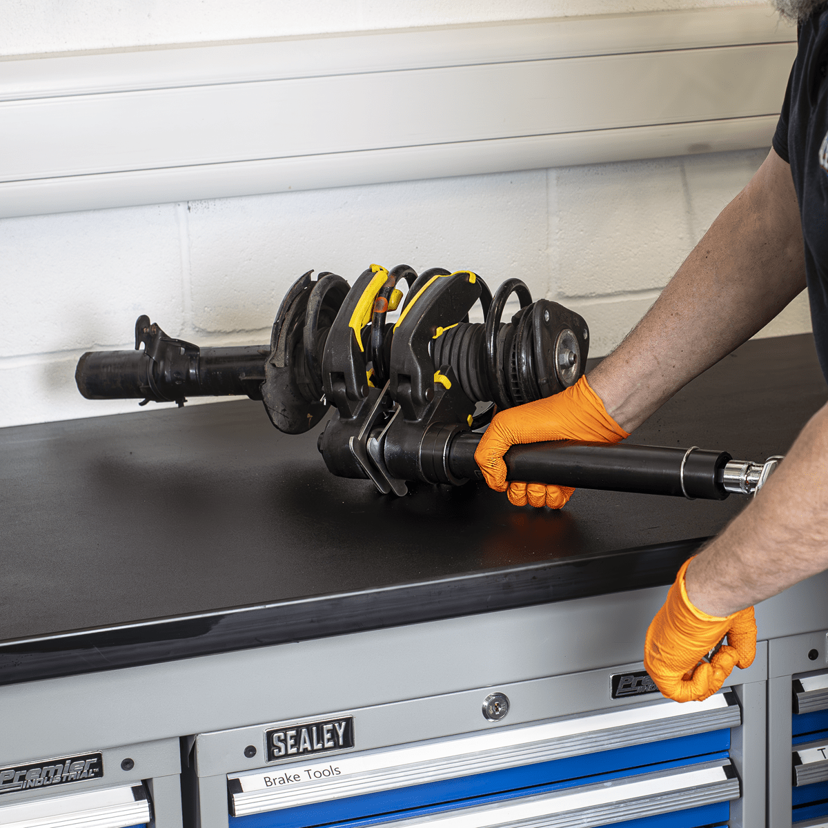 Sealey RE250 Coil Spring Compressor Set 2300kg - RE250 - Sealey Tools UK - Trade Counter Direct