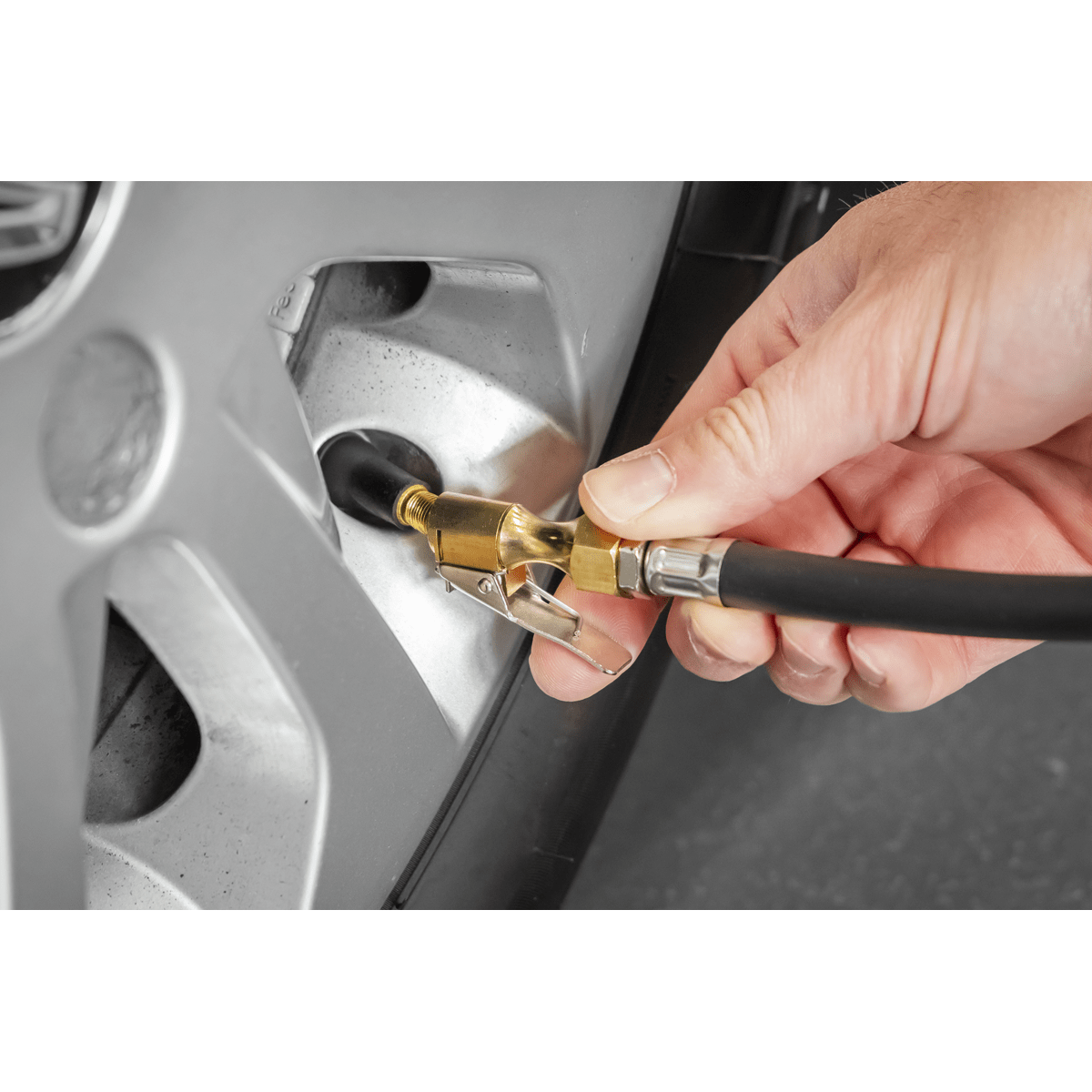 Sealey SA332D Digital Pistol Grip Tyre Inflator with Clip-On Connector - SA332D - Sealey Tools UK - Trade Counter Direct