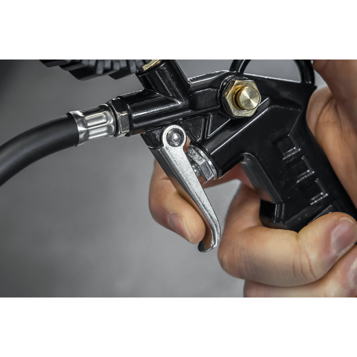 Sealey SA332D Digital Pistol Grip Tyre Inflator with Clip-On Connector - SA332D - Sealey Tools UK - Trade Counter Direct