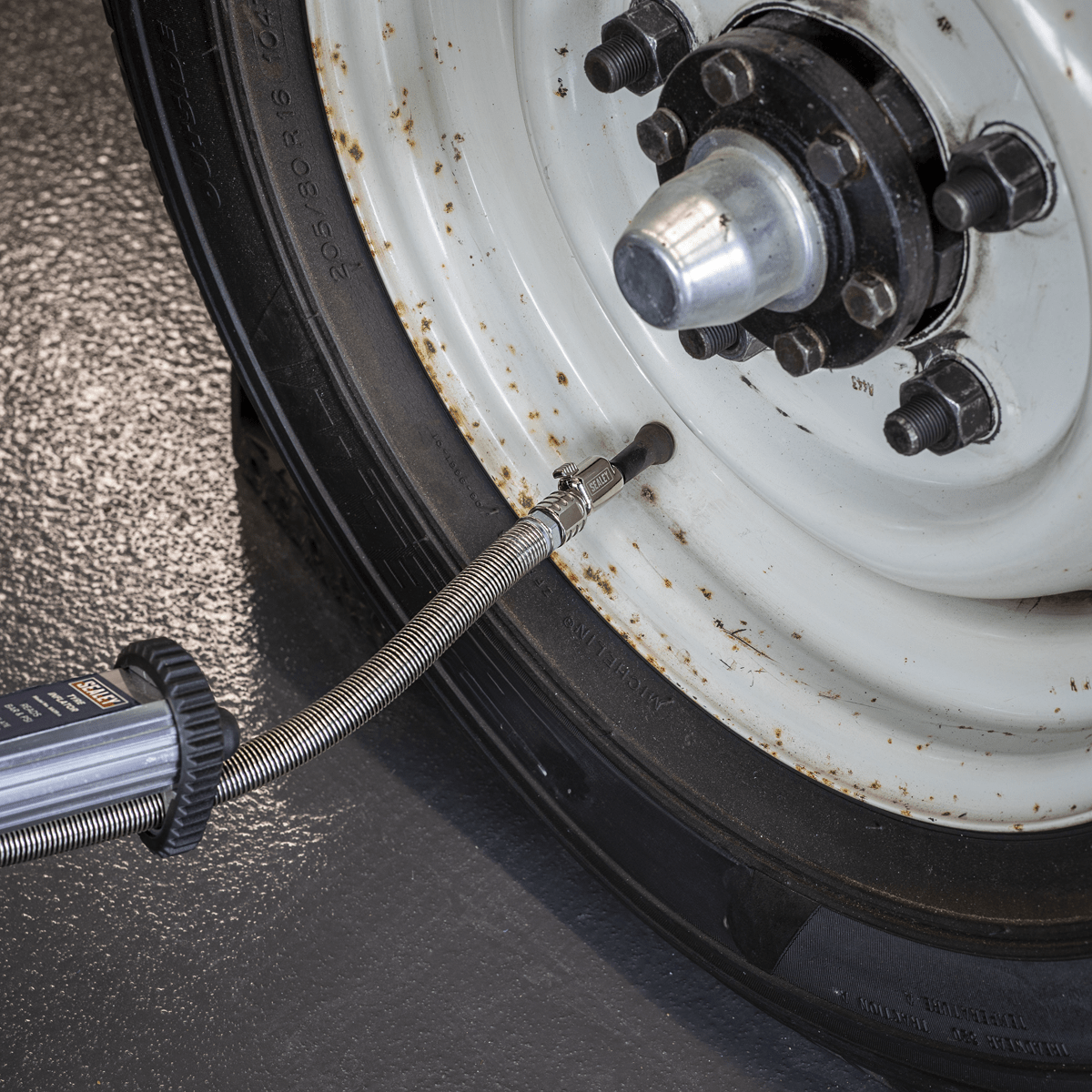 Sealey SA361 Clip-On Connector for Tyre Inflators - SA361 - Sealey Tools UK - Trade Counter Direct