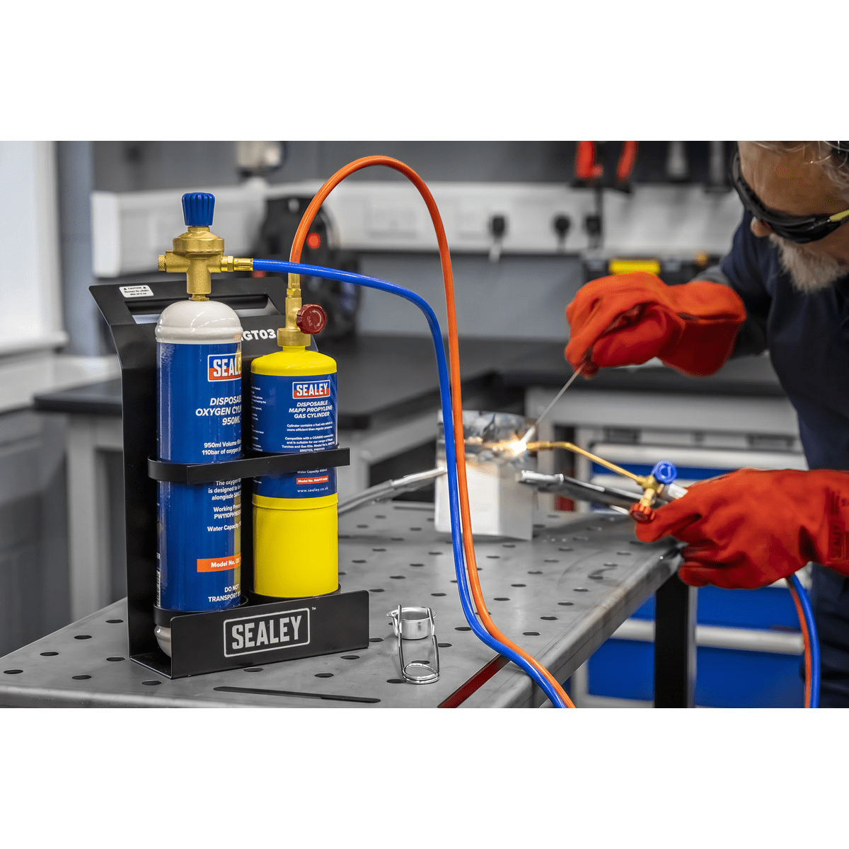 Sealey SMGKIT02 MAPP Gas & Oxygen Brazing Kit with 400g MAPP Cylinder & 950ml Oxygen Cylinder - SMGKIT02 - Sealey Tools UK - Trade Counter Direct