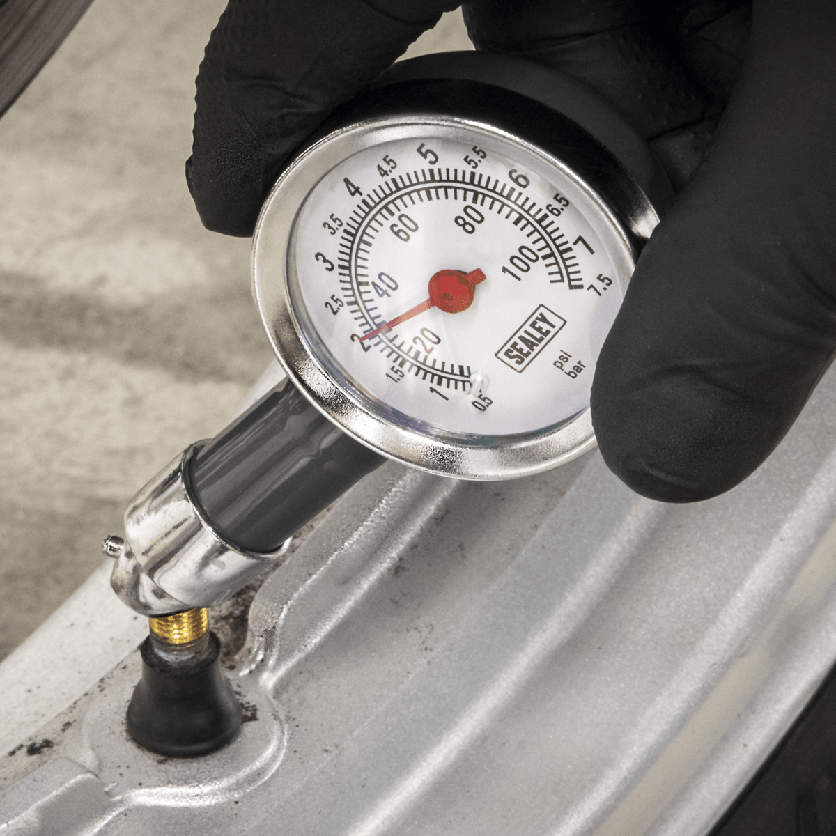Sealey TSTPG43 Dial Type Pressure Gauge 0-100psi - TSTPG43 - Sealey Tools UK - Trade Counter Direct