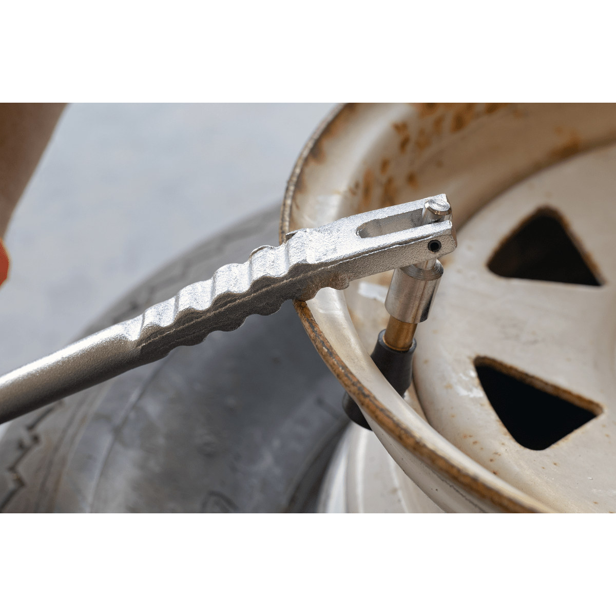 Sealey TST/TVI Tyre Valve Installer - TST/TVI - Sealey Tools UK - Trade Counter Direct