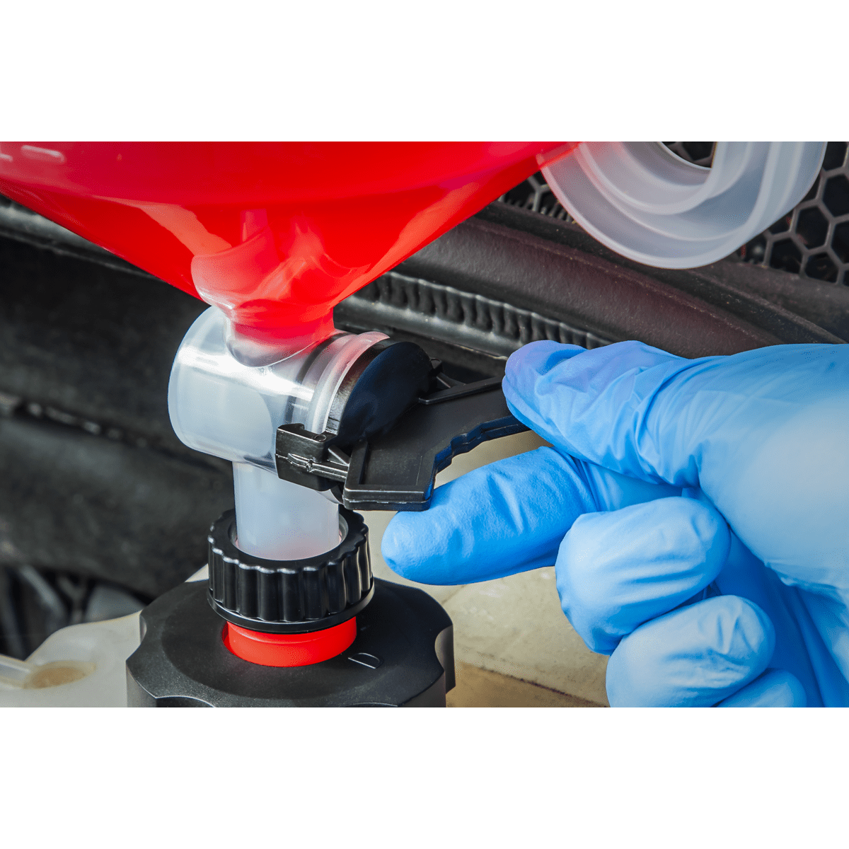 Sealey VS0045 Non-Spill Automotive Coolant Filling Set 15pc - VS0045 - Sealey Tools UK - Trade Counter Direct