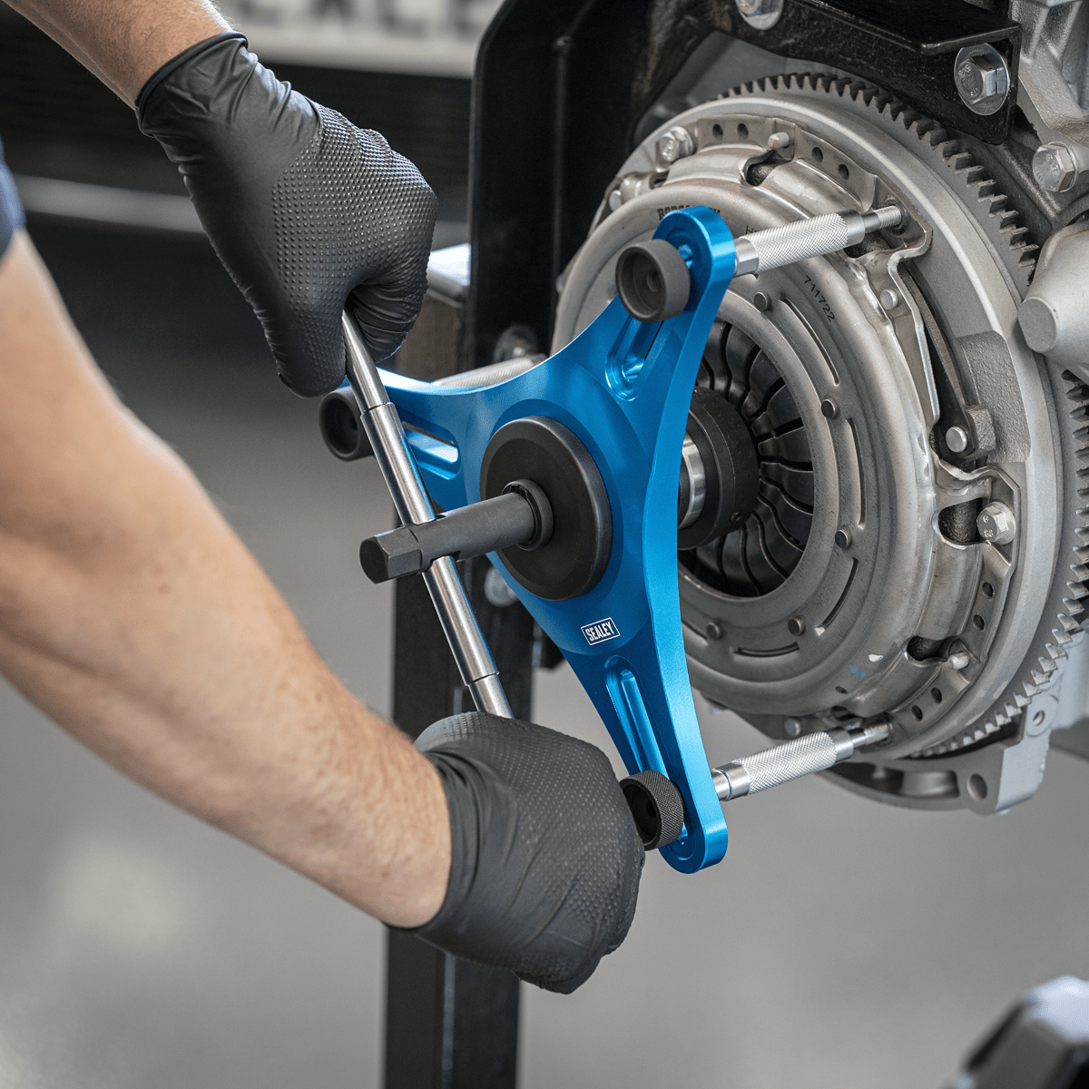 Sealey VS011 Self-Adjusting Clutch Tool - VS011 - Sealey Tools UK - Trade Counter Direct