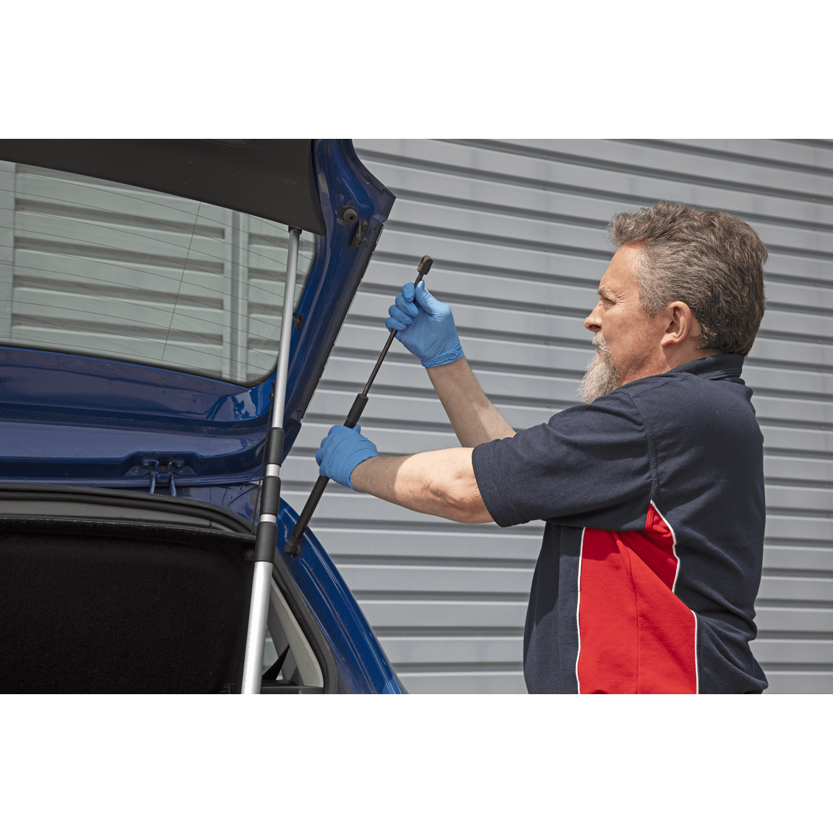 Sealey VS0141 Telescopic Bonnet/Tailgate Support 2.4m - VS0141 - Sealey Tools UK - Trade Counter Direct
