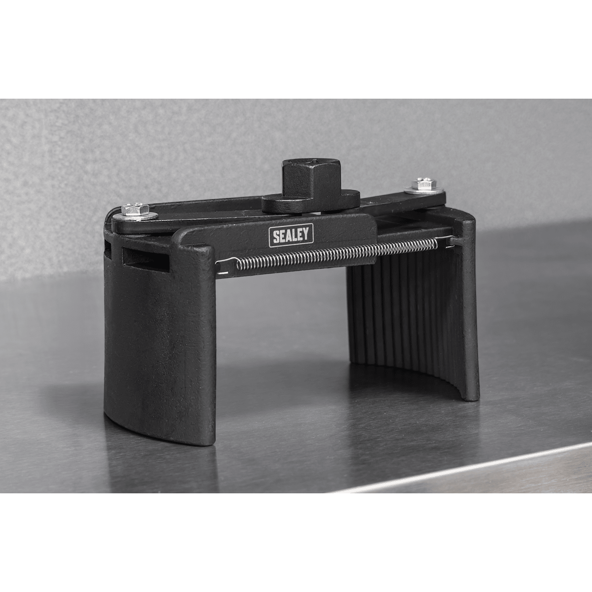 Sealey VS1040 Adjustable Oil Filter Wrench 1/2"Sq Drive 100-140mm Capacity - VS1040 - Sealey Tools UK - Trade Counter Direct