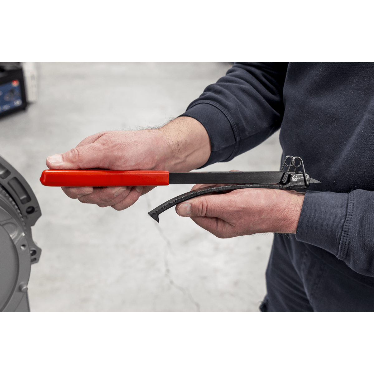 Sealey VS175 Flywheel Turning Wrench - VS175 - Sealey Tools UK - Trade Counter Direct