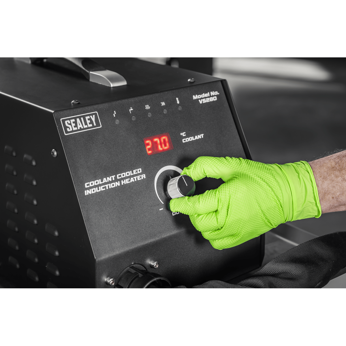 Sealey VS280 Coolant Cooled Induction Heater 3700W - VS280 - Sealey Tools UK - Trade Counter Direct
