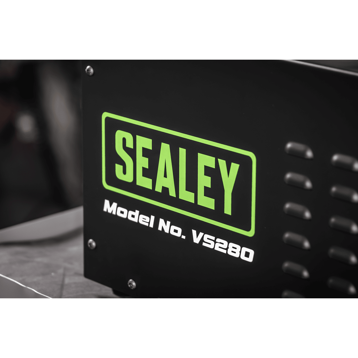 Sealey VS280 Coolant Cooled Induction Heater 3700W - VS280 - Sealey Tools UK - Trade Counter Direct
