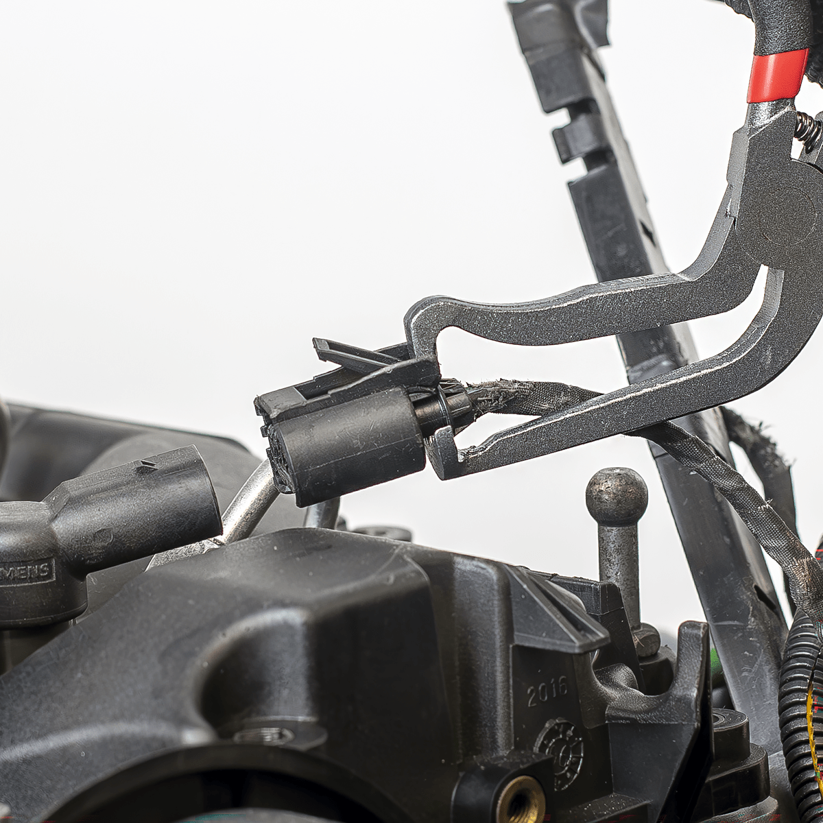 Sealey VS416A Electrical Disconnect Pliers - 60° Angled - VS416A - Sealey Tools UK - Trade Counter Direct