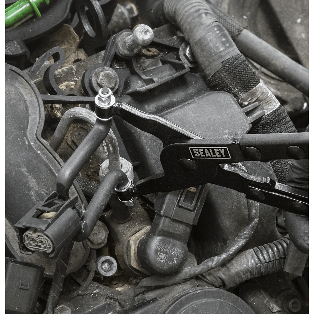 Sealey VS417 Electrical Disconnect Pliers - VS417 - Sealey Tools UK - Trade Counter Direct