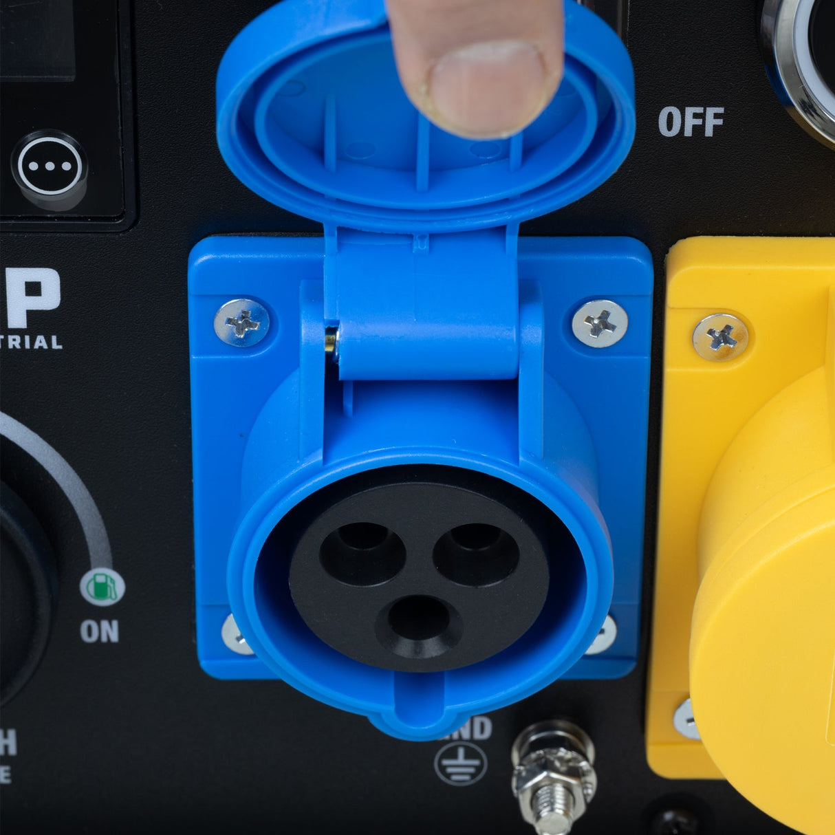 SIP MEDUSA® ISG5800 5.8kW Dual Voltage Digital Inverter Generator - SIP-25404 - SIP Tools UK - Trade Counter Direct