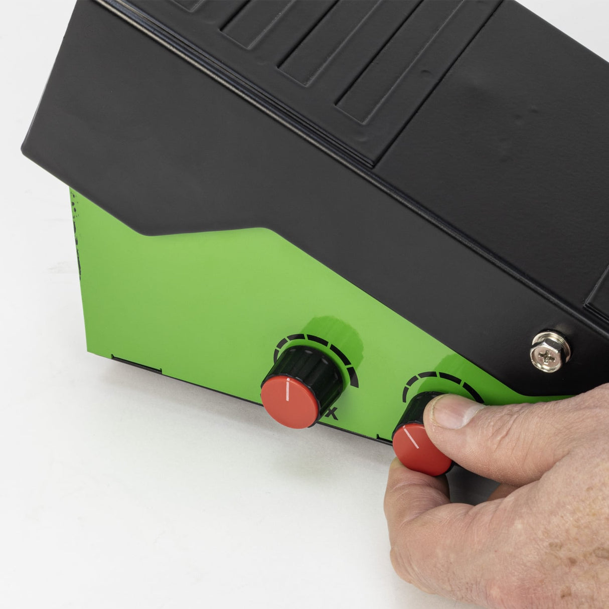 SIP WELDMATE® PRO 200A AC/DC TIG/ARC Welder with Pulse Package - SIP-05795PEDAL - SIP Tools UK - Trade Counter Direct