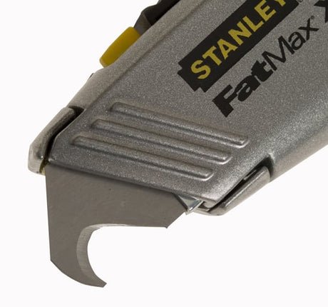 Stanley Fatmax Xtreme Retractable Twin Blade Knife 0 - 10 - 789 - Type - STA010789 - Stanley FatMax - Trade Counter Direct