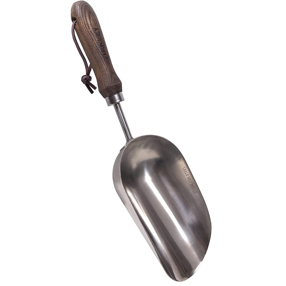 STANLEY Wooden Handle Scoop (China Oak with FSC) - BDS7276 - Stanley - Trade Counter Direct